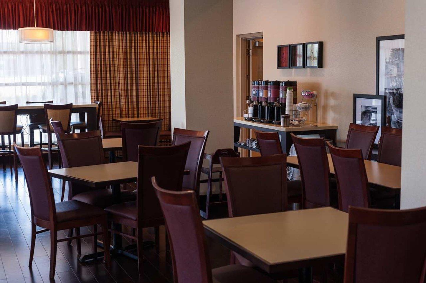 Ramada By Wyndham Niagara Falls By The River Exterior photo